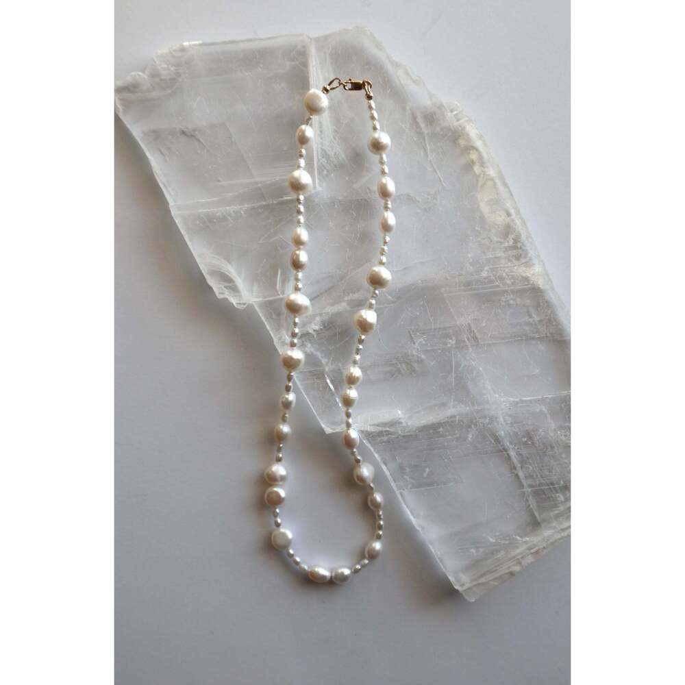 Aveline – Mixed Freshwater Pearl Necklace – 16"